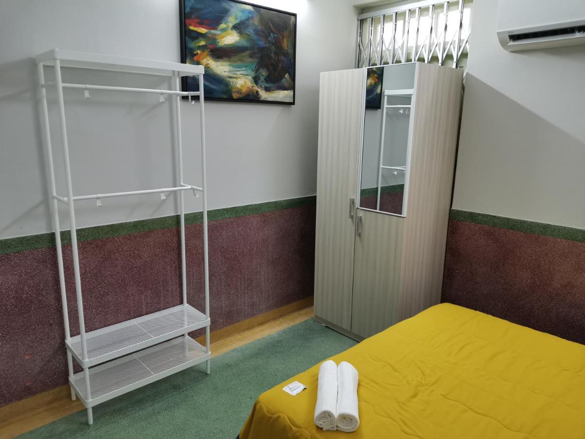 G Fortune Guest House Victoria Green ジョージタウン エクステリア 写真