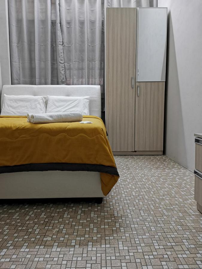 G Fortune Guest House Victoria Green ジョージタウン エクステリア 写真